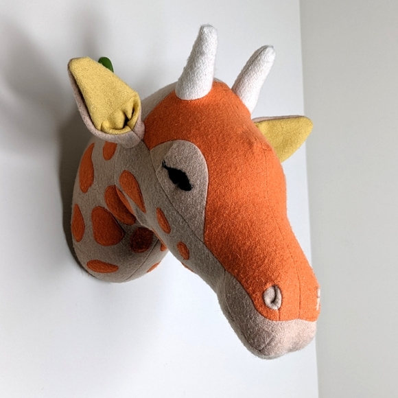 Pillowfort Wall Decor Pillowfort Giraffe Head Plush Wall Hanging